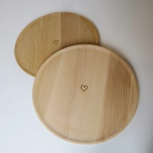 Platzteller Holzteller mit Herz 2er Set von Eulenschnitt